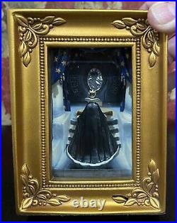 Olszewski Gallery of Light Disney Snow White Villain Evil Queen At The Mirror
