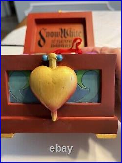 RARE New 2007 Disney Snow White Evil Queen Heart Box-Poison Apple Ornament