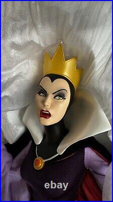 Sideshow Collectibles Disney Evil Queen Premium Format Exclusive #40/300