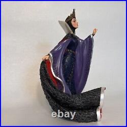 Snow White Evil Queen Disney Showcase Couture De Force Enesco Figurine