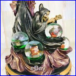 Snow White Witch Evil Queen Poisoned Apple Villains Snow Dome Figure/w Light Up