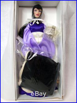 Tonner Mirror, Mirror On The Wall Snow White Evil Queen Dressed Doll