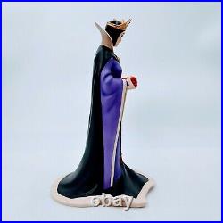 WDCC Evil Queen from Snow White Bring Back Her Heart. Box with COA