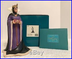 WDCC Evil Queen from Snow White Bring Back Her Heart. New in Box with COA