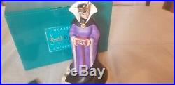 WDCC Evil Queen from Snow White Bring Back Her Heart in box w COA