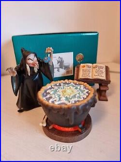 WDCC Evil to the Core figurine Snow White Evil Queen / Old Hag