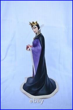 WDCC Snow White 60th Anniversary Bring back her heart. / Evil Queen