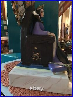 WDCC Snow White Enthroned Evil Queen with Box and COA