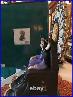 WDCC Snow White Enthroned Evil Queen with Box and COA