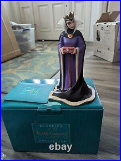 WDCC Snow White Evil Queen Bring Back Her Heart. Figurine With Box & COA