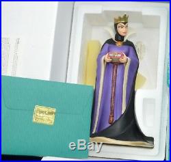 WDCC Snow White Evil Queen Bring Back Her Heart Porcelain Figurine withCOA and Box