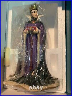 WDCC Snow White, Evil Queen Bring Back Her Heart with Box & COA