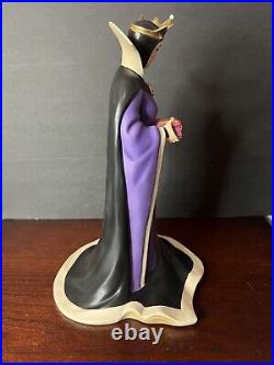 WDCC Snow White Figurine of Evil Queen Bring Back Her Heart in Box COA 60th