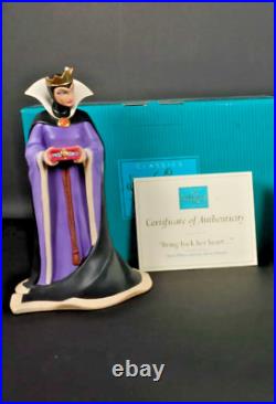 Walt Disney Classic Collection Snow White Evil Queen Bring Back Her Heart 60th