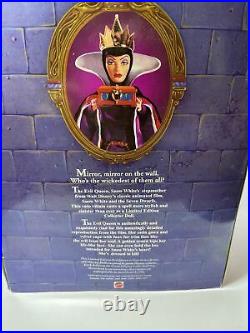 Walt Disney's'Evil Queen' from Snow White and The Seven Dwarfs. 1998 -New NRFB